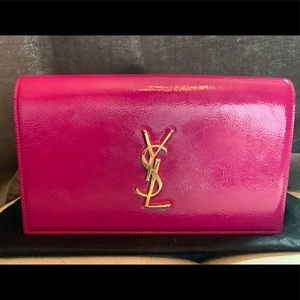 YVES SAINT LAURENT
Pink Patent Leather Clutch Bag